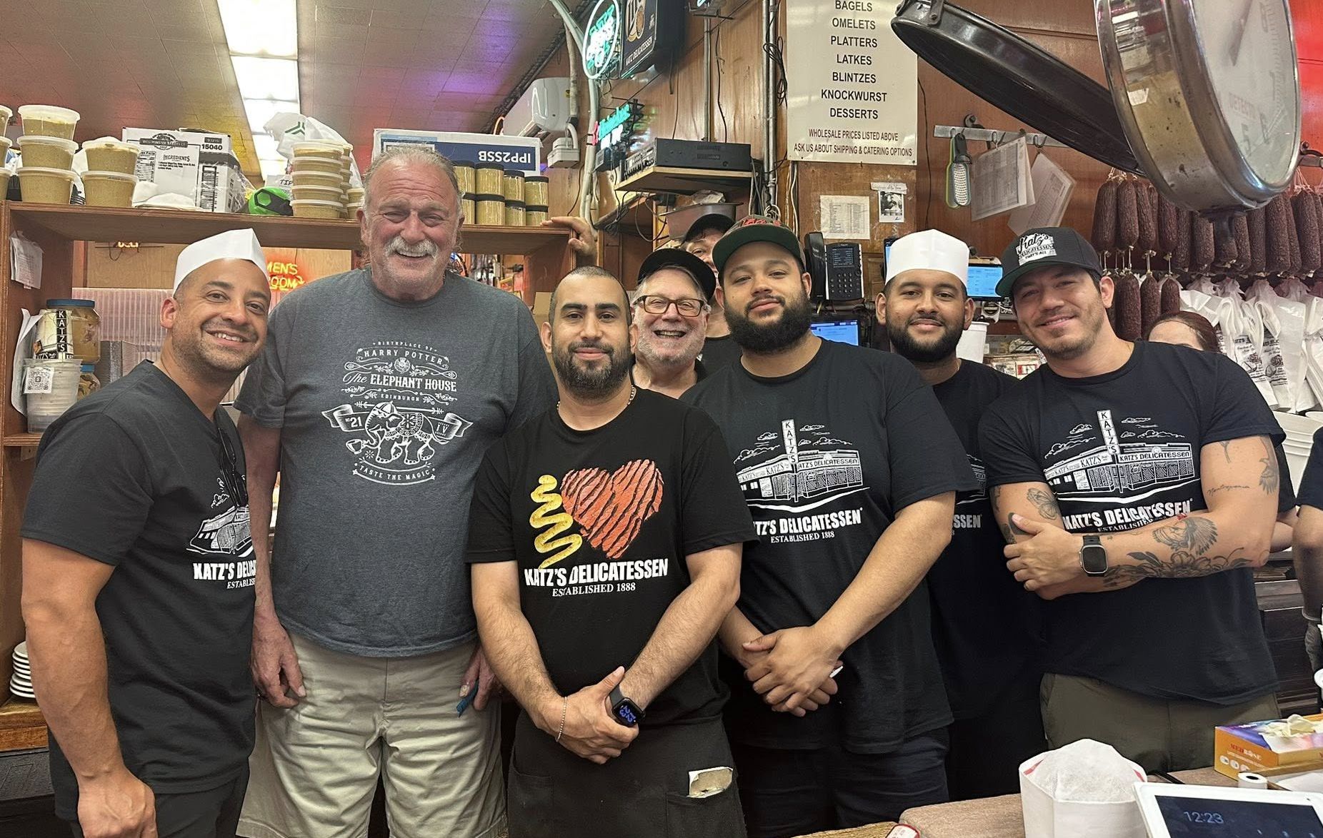 Jake Roberts stopped by NYC Katz Deli and all the workers wanted a photo